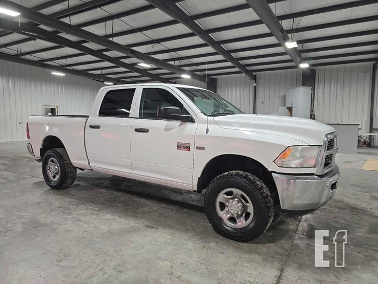 2012-dodge-2500-image-2