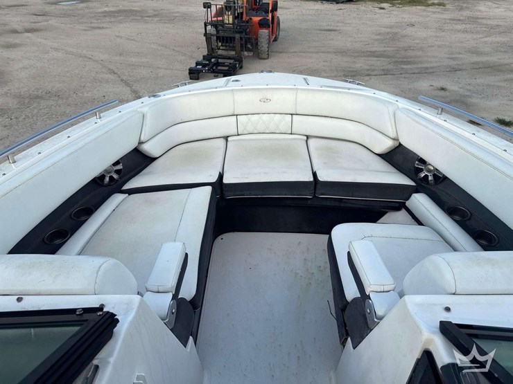 2018-regal-29obx-29ft-boat-with-34ft-t/a-boat-trailer-image-38