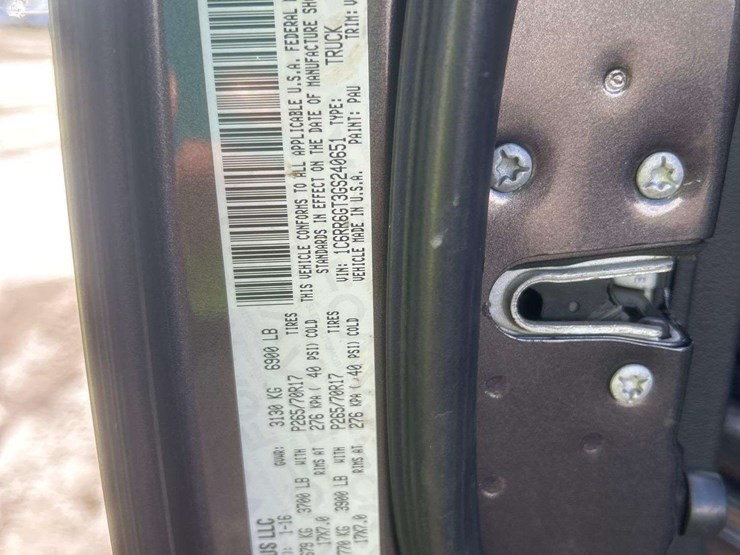 2016-dodge-1500-image-5