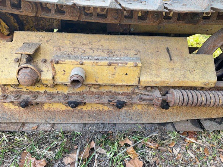 caterpillar-ten-gas-crawler-image-37