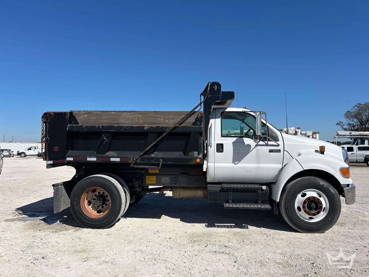 2006-ford-f650-image-30