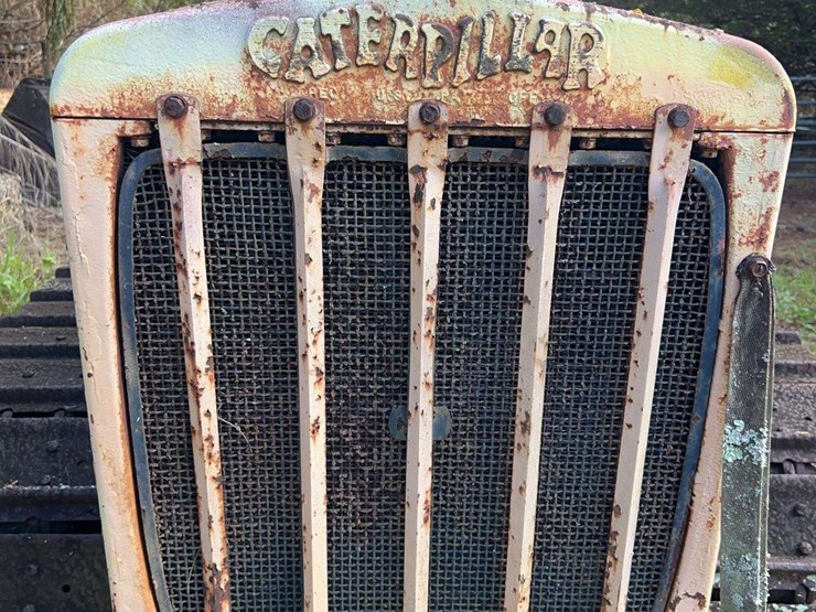 caterpillar-twenty-image-9