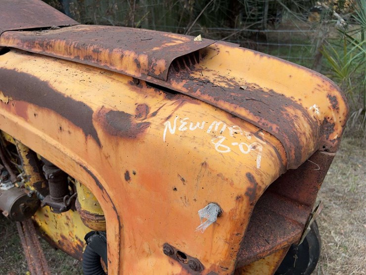 minneapolis-moline-445-image-13