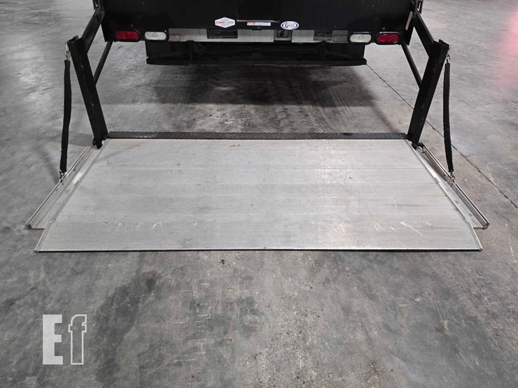 2006-ford-e350-sd-image-10