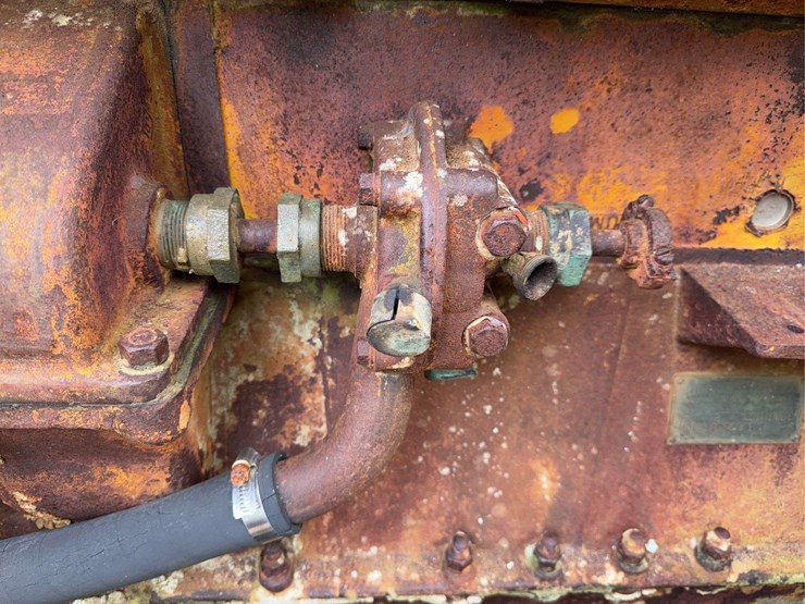 caterpillar-2-ton-crawler-image-9