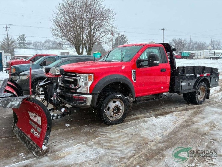 2022-ford-f550-image-1