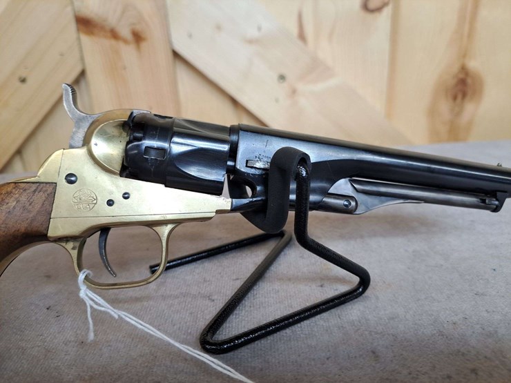 cva-blackpowder-percussion-sa-revolver-image-11