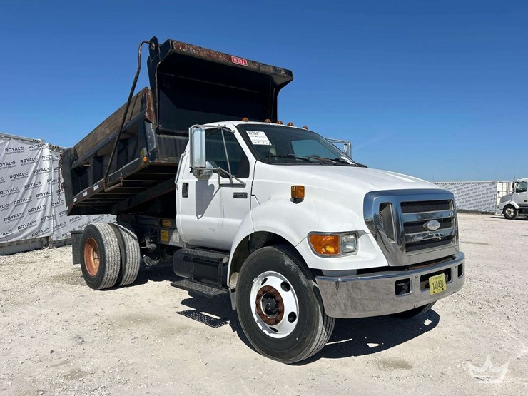 2006-ford-f650-image-2