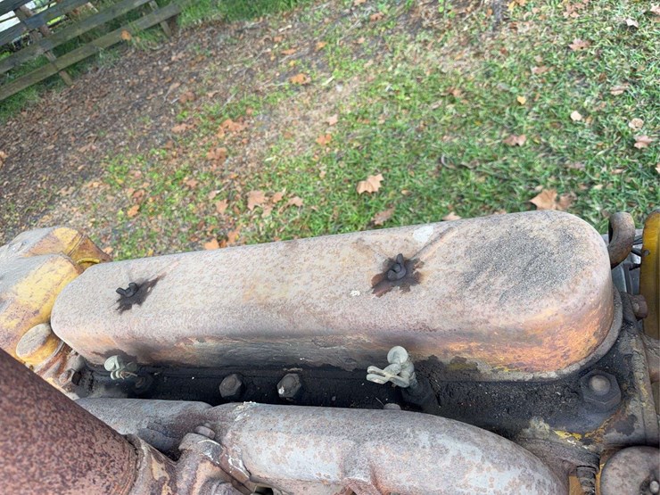 caterpillar-thirty-image-16