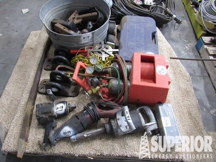 (10-19)-(2)-little-giant-submersible-pumps,-(2)-...-image-2