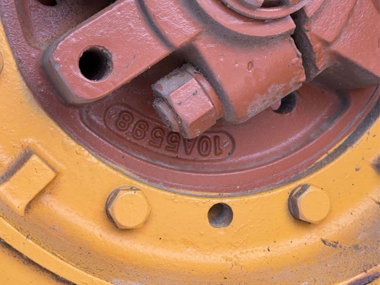 minneapolis-moline-g706-image-44