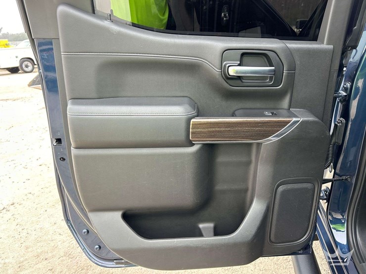 2019-chevrolet-silverado-1500-image-23