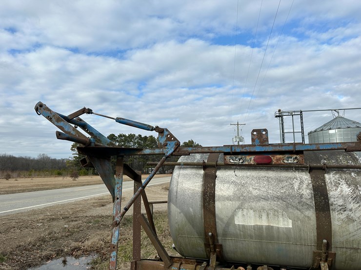 #38425-•-john-blue-415gal-pull-type-sprayer-image-12