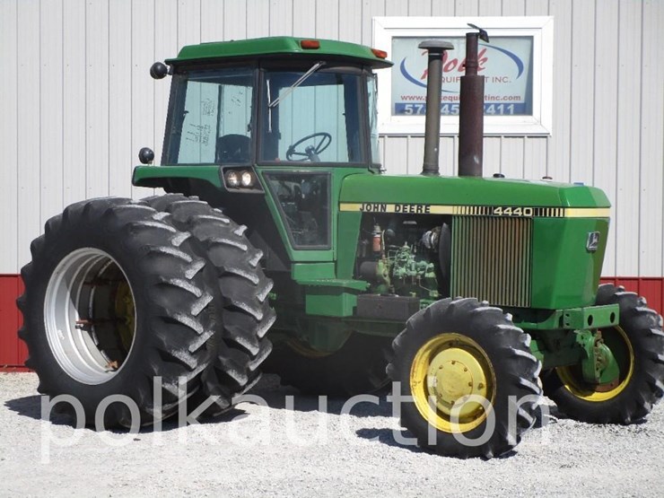 1981-john-deere-4440-image-2