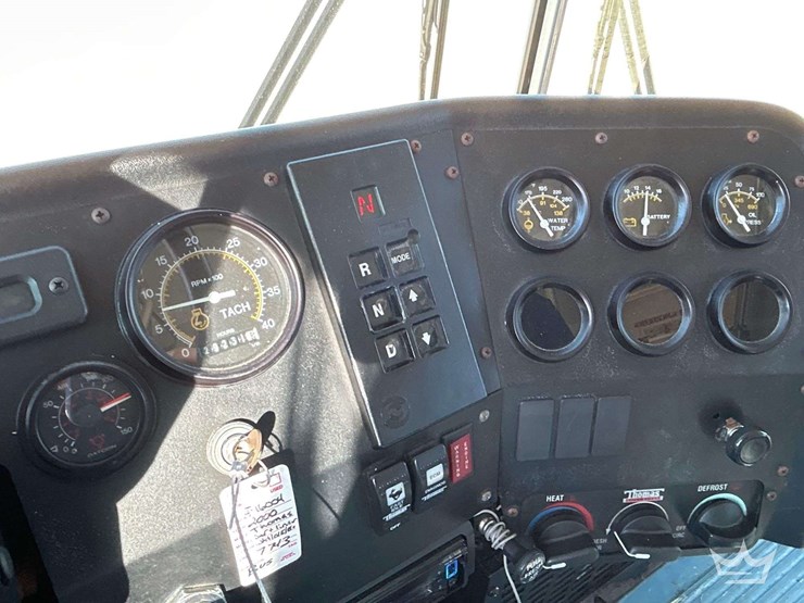 2000-thomas-saf-t-liner-image-13