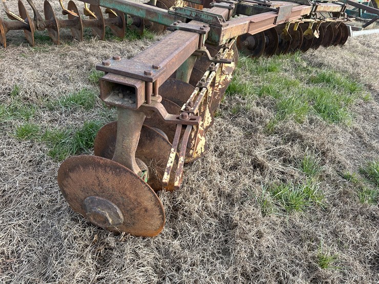 john-deere-17-image-5