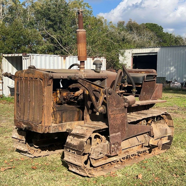 Caterpillar Forty Gas Crawler