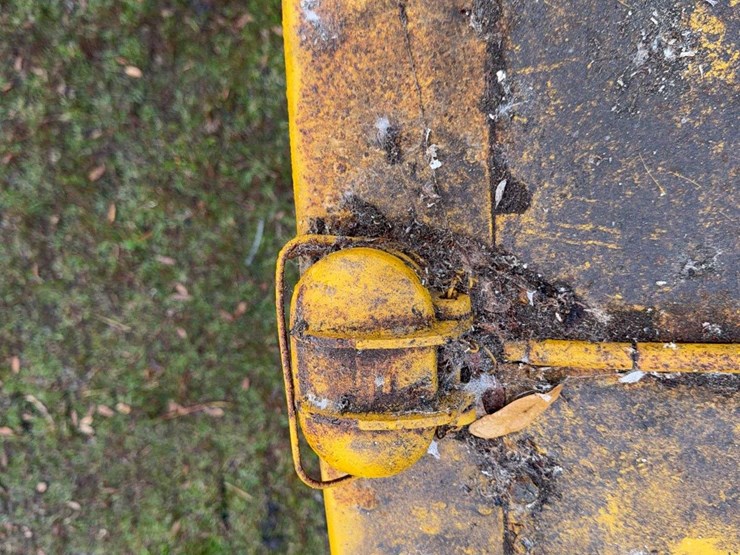 caterpillar-diesel-thirty-five-image-32