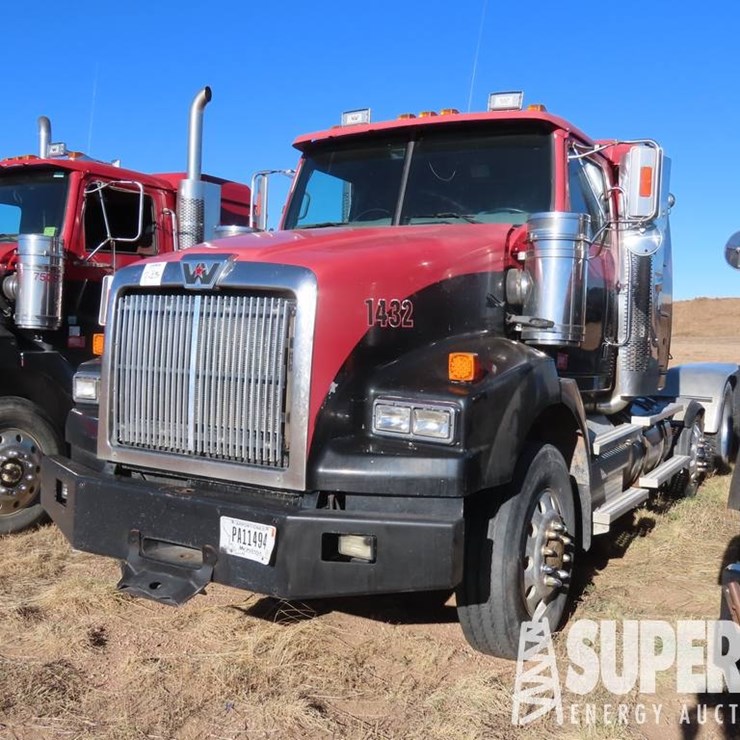 2012 WESTERN STAR 4900