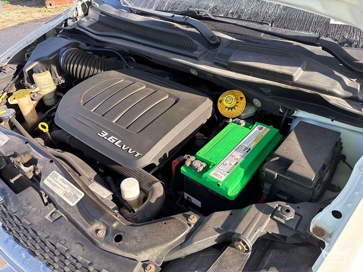 2016-dodge-grand-caravan-se-image-9