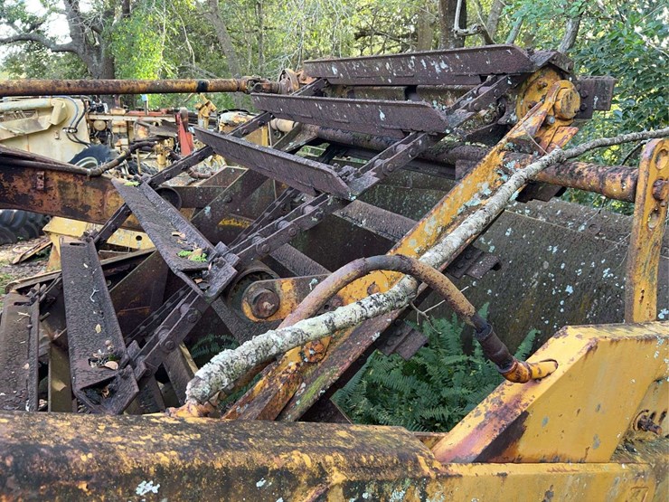 john-deere-840-image-40