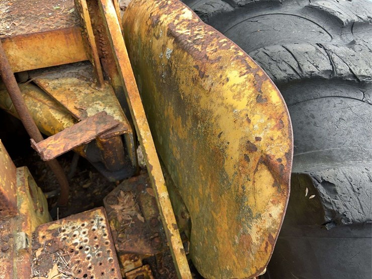 minneapolis-moline-diesel-backhoe-image-28