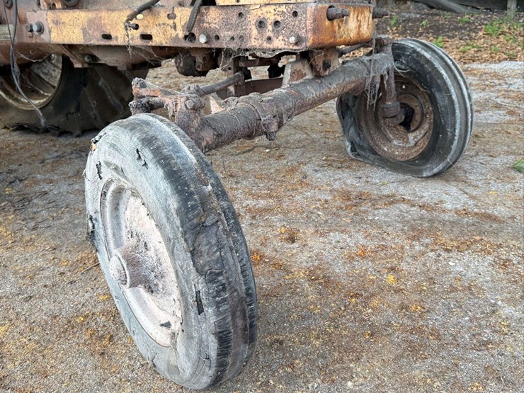 minneapolis-moline-u302-image-39