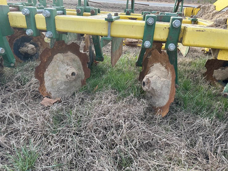 #38451-•-roll-a-cone-16-row-30"-bedder-chopper-image-47