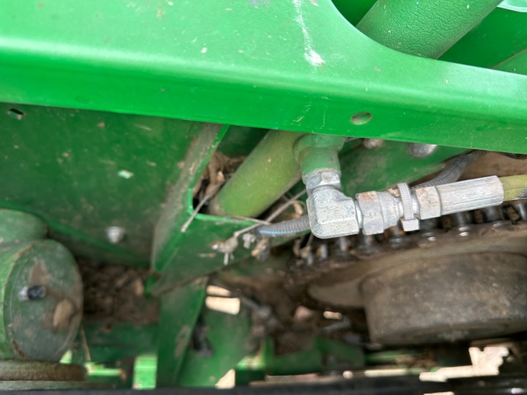2013-john-deere-635f-image-22