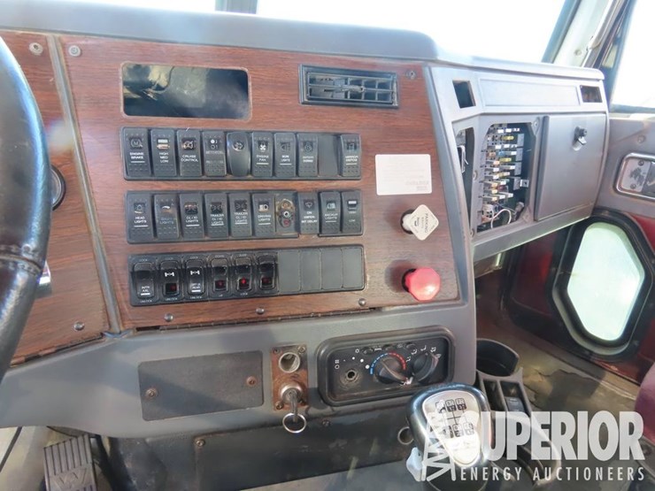 2012-western-star-4900-image-9