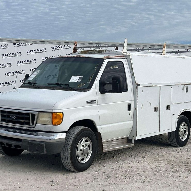 2006 FORD E350