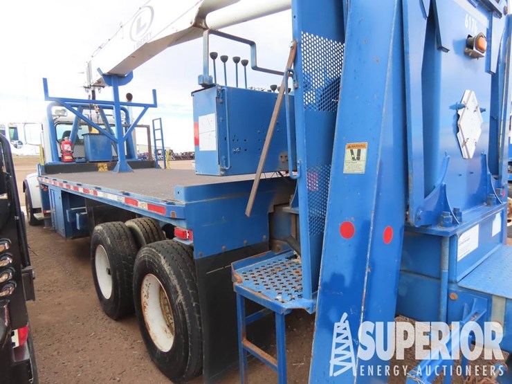 2008-peterbilt-365-image-4