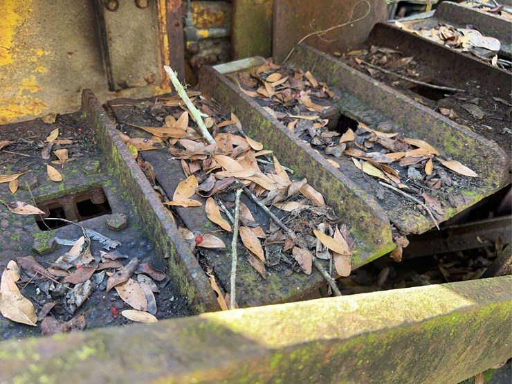 caterpillar-r2-image-49