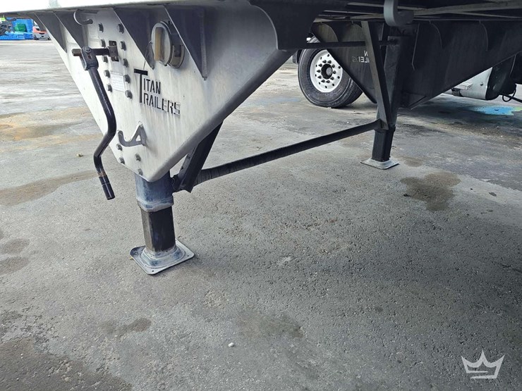 2023-titan-trailer-image-12