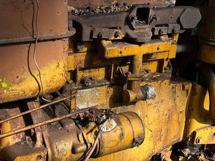 minneapolis-moline-diesel-parts-tractor-image-16