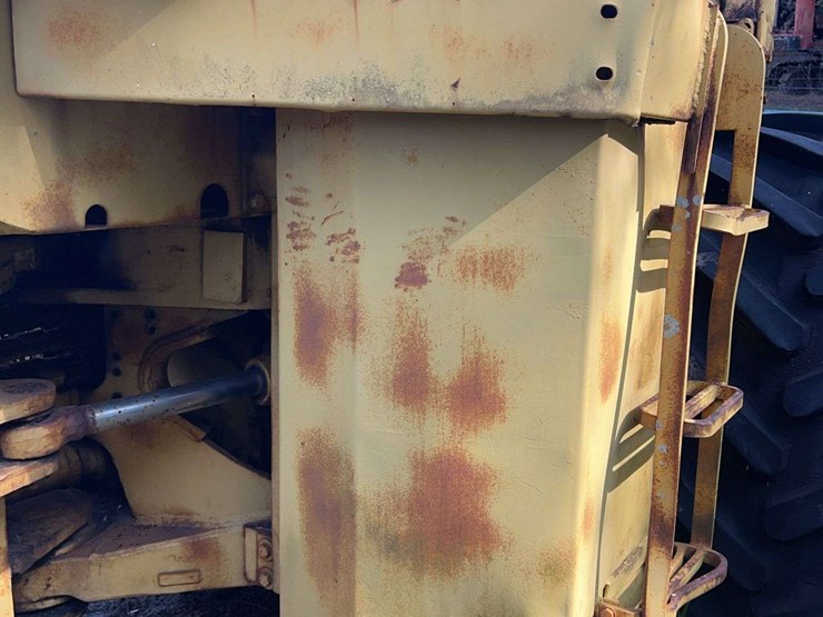 caterpillar-814-image-23