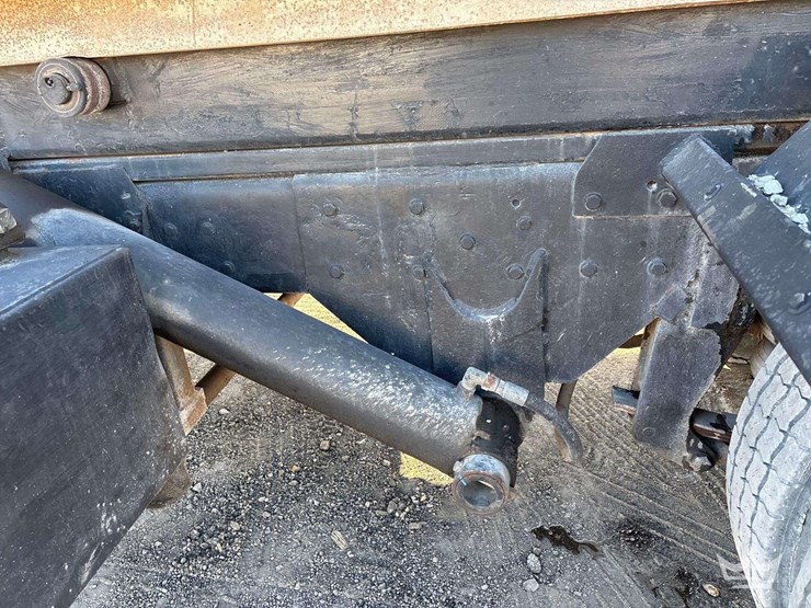 1995-ford-ln8000-image-20