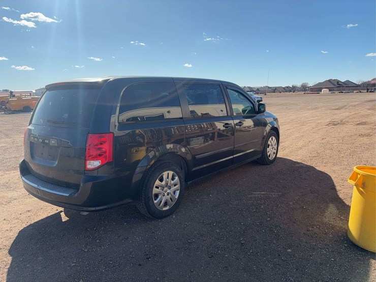 2013-dodge-grand-caravan-se-image-3