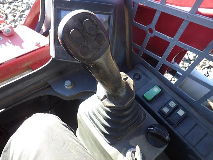 takeuchi-tl8r2-image-23