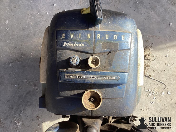 evinrude-sportwin-outboard-motor-image-14