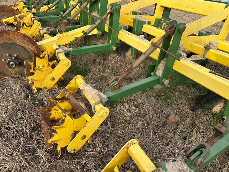 #38451-•-roll-a-cone-16-row-30"-bedder-chopper-image-23