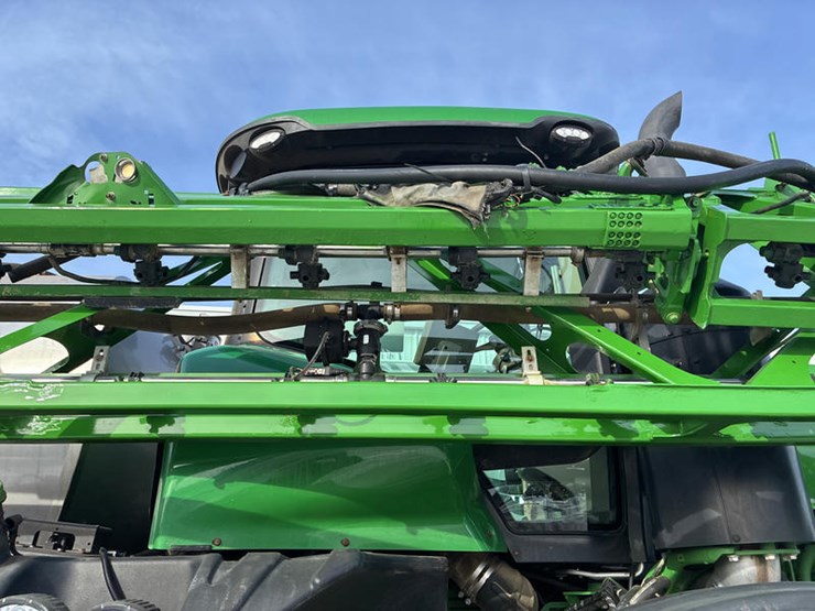 2018-john-deere-r4038-image-23