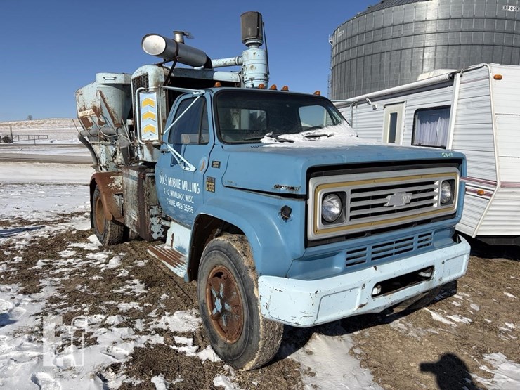 1977-chevrolet-c65-image-1