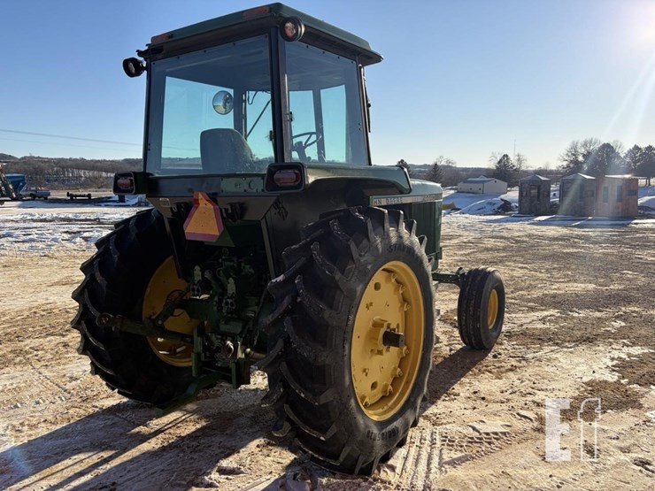 1982-john-deere-4440-image-5