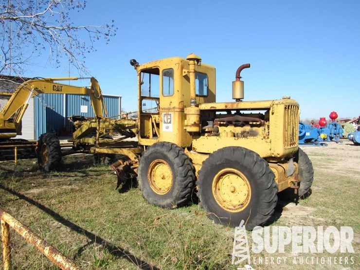 caterpillar-12-image-3