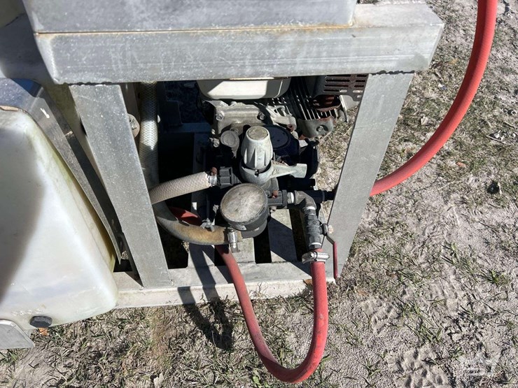 portable-pressure-washing-system-image-7