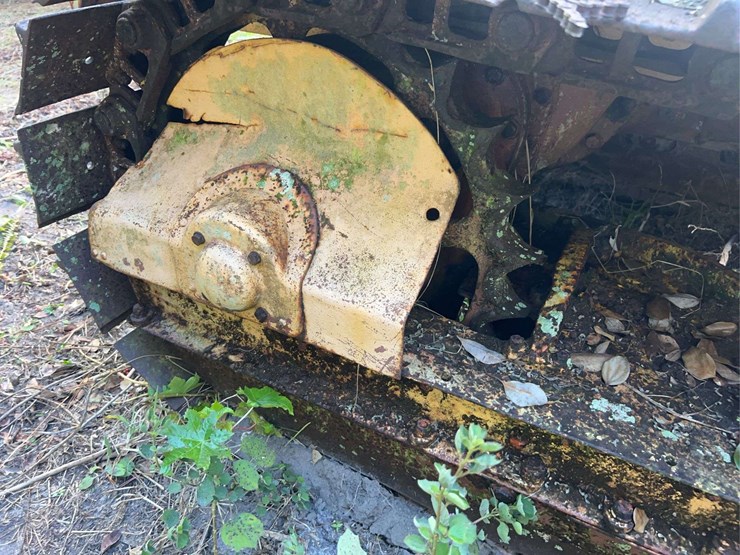 caterpillar-twenty-image-52