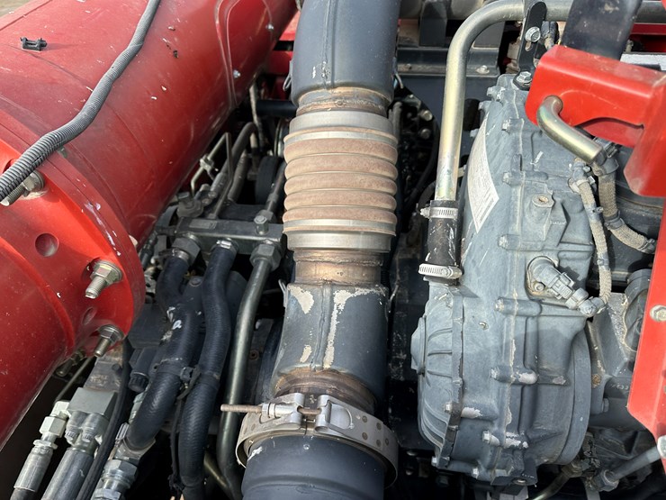 #38416-•-2016-case-axial-flow-8240-prwd-combine-yfg230343-image-68