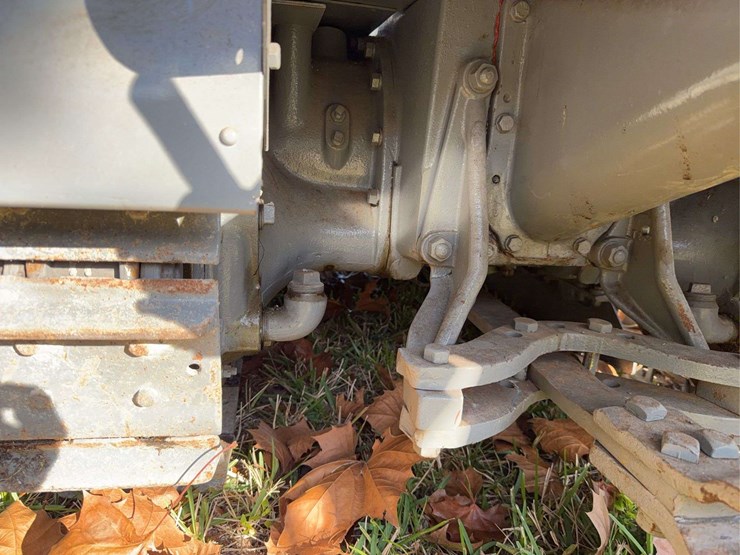 caterpillar-ten-orchard-image-54