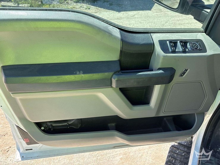 2015-ford-f150-image-18